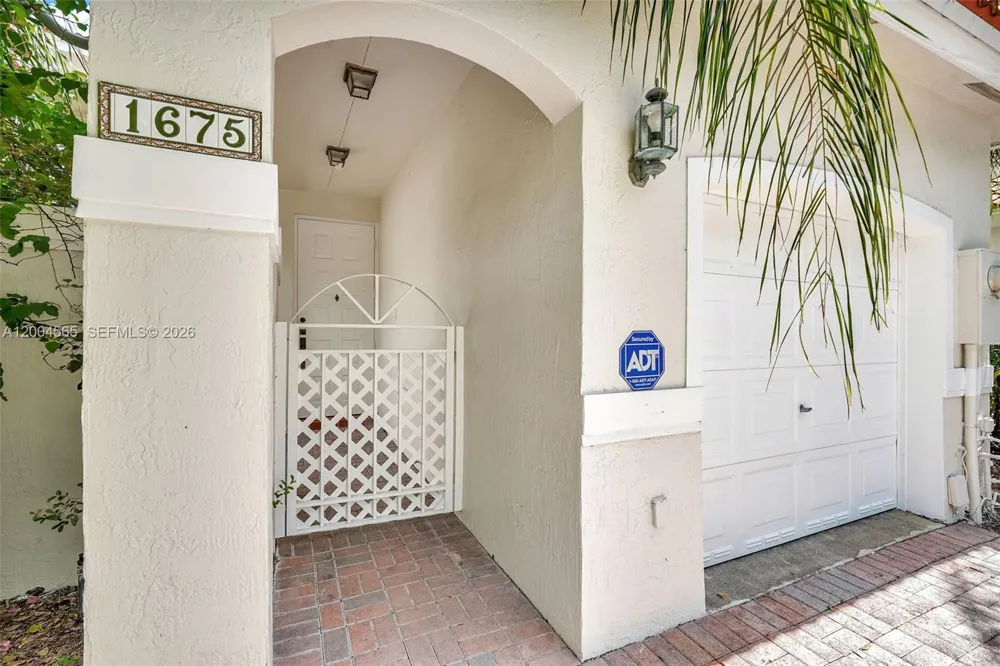 1675 Yellowheart Way Hollywood, FL 33019