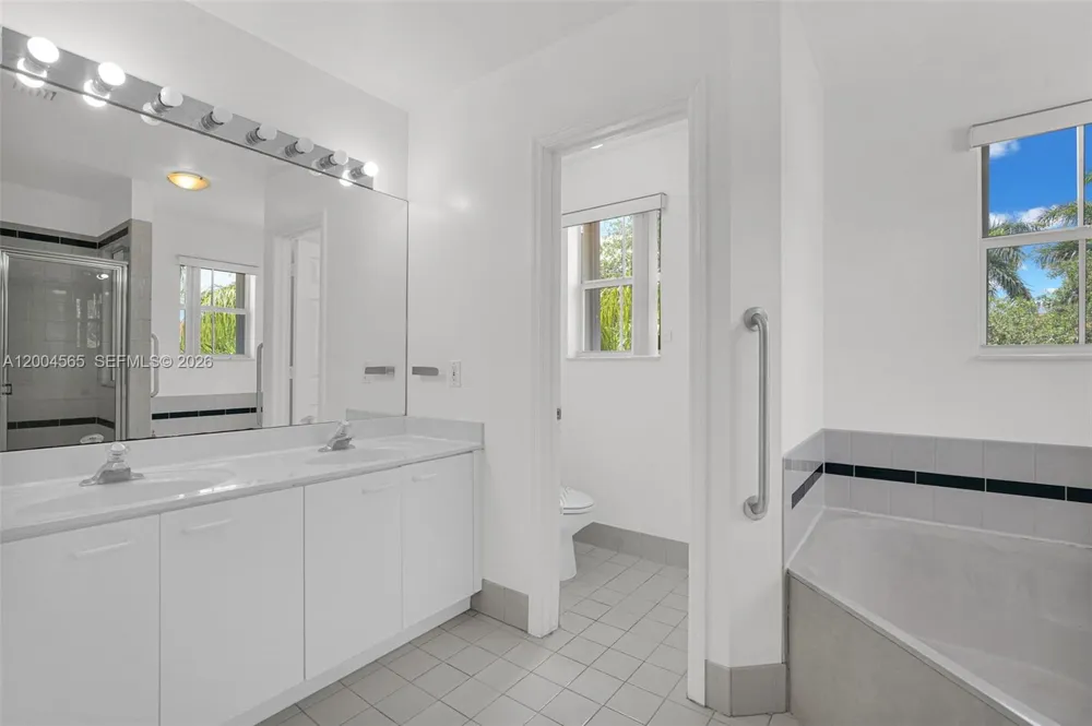 1675 Yellowheart Way Hollywood, FL 33019
