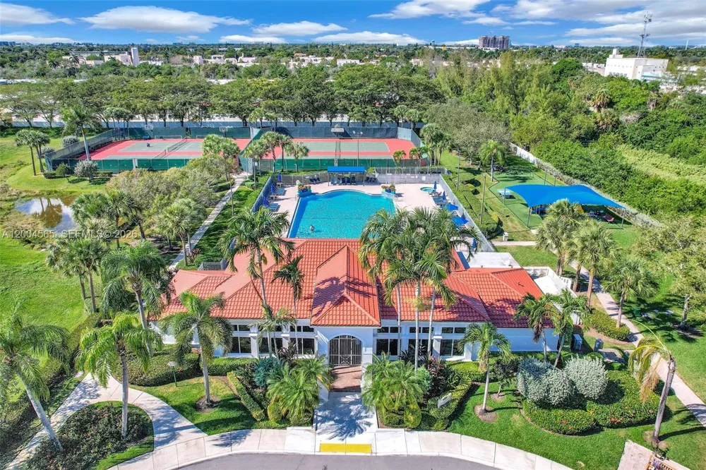 1675 Yellowheart Way Hollywood, FL 33019