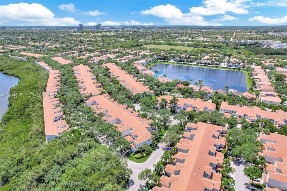 1675 Yellowheart Way Hollywood, FL 33019