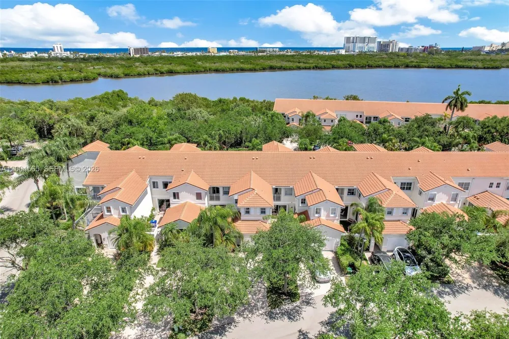 1675 Yellowheart Way Hollywood, FL 33019