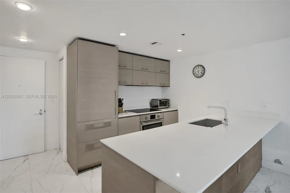 1300 S Miami Ave #3111 Miami, FL 33130