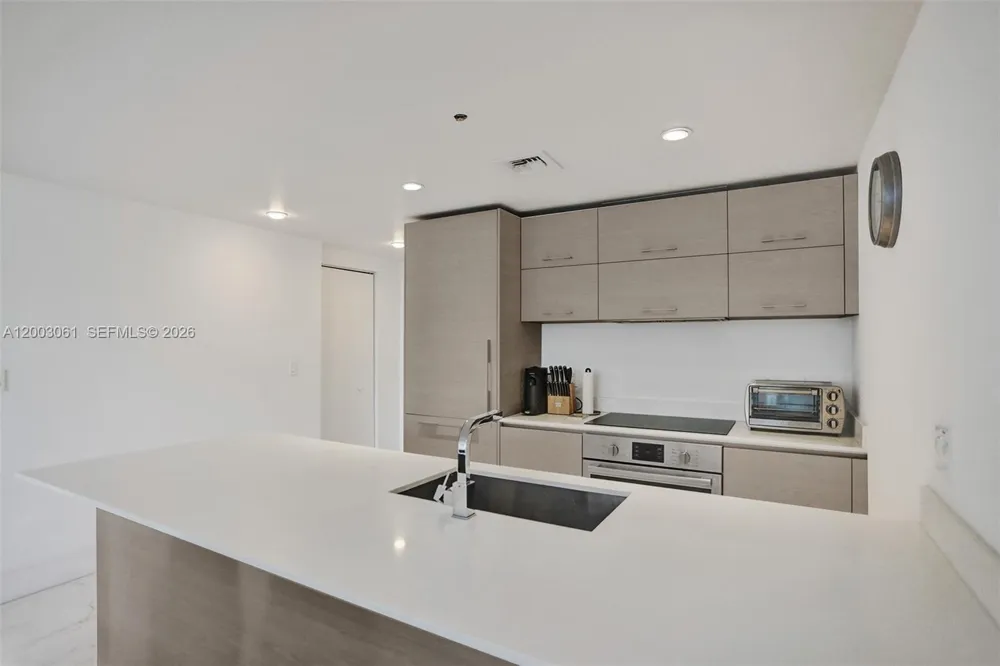 1300 S Miami Ave #3111 Miami, FL 33130
