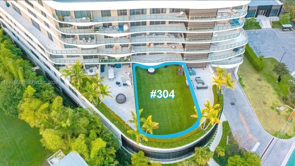 1135 103rd St #304 Bay Harbor Islands, FL 33154
