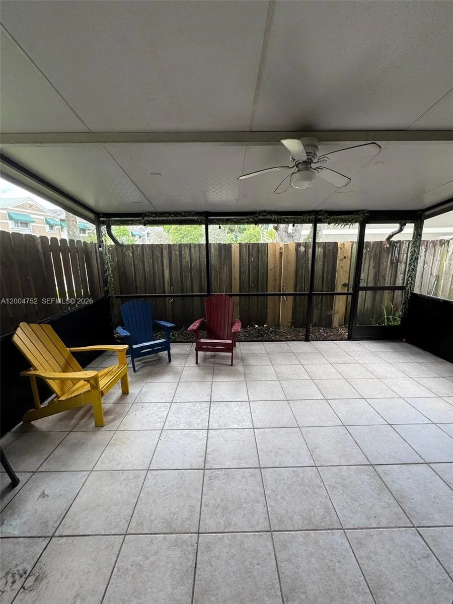5127 SW 123rd Ave Cooper City, FL 33330