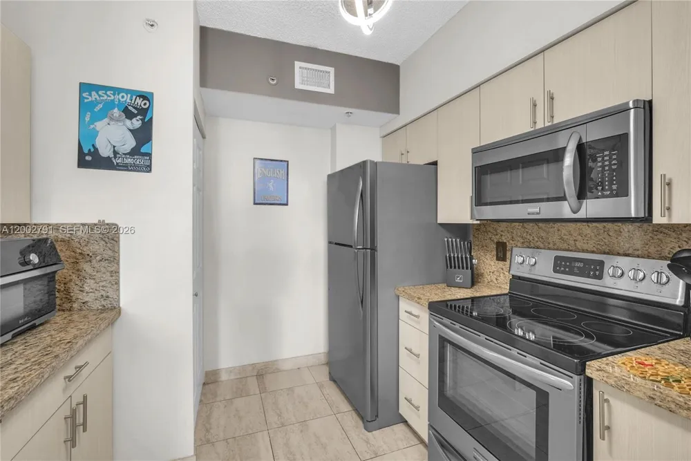 17125 Bay Rd #3204 Sunny Isles Beach, FL 33160