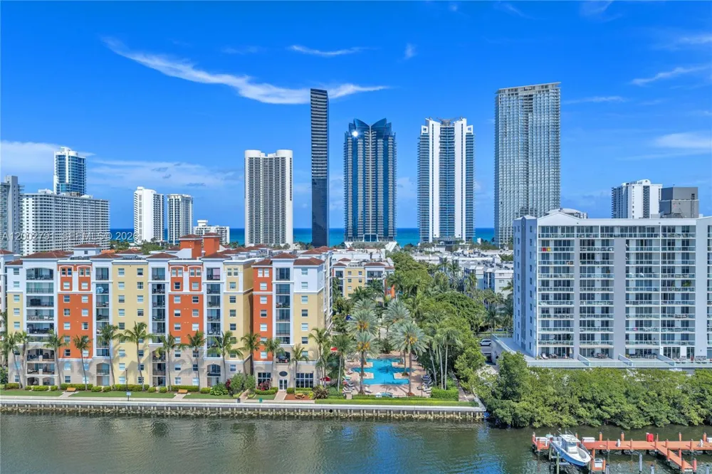17125 Bay Rd #3204 Sunny Isles Beach, FL 33160