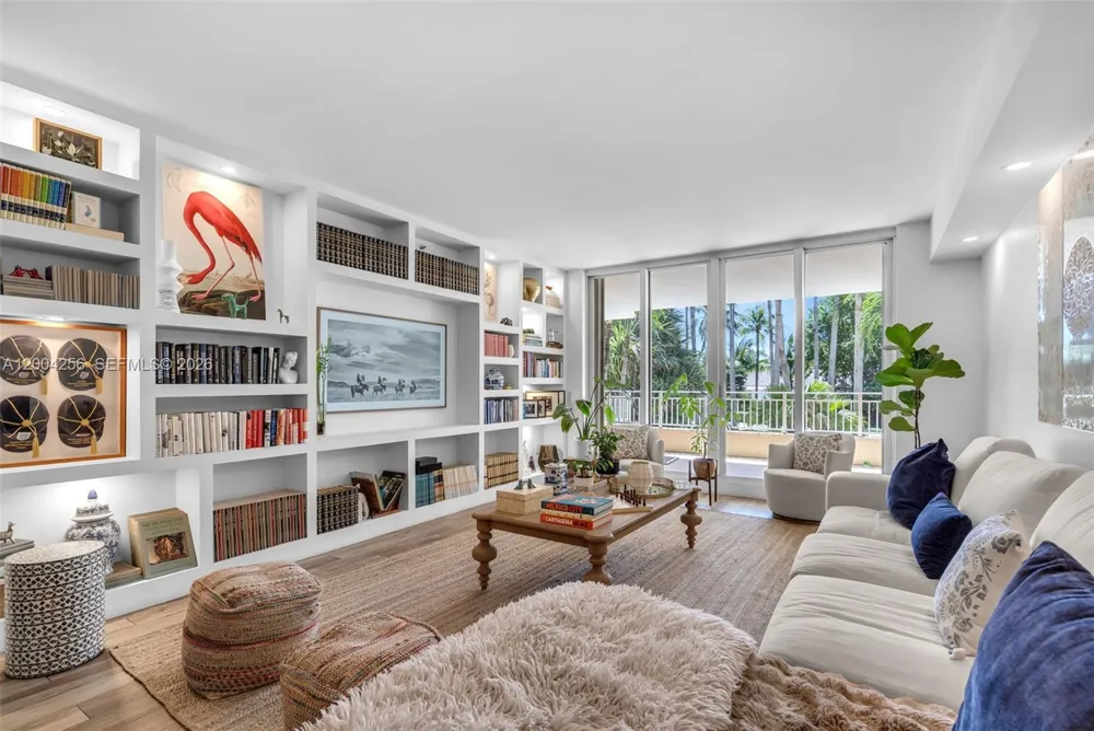 791 Crandon Blvd #302 Key Biscayne, FL 33149