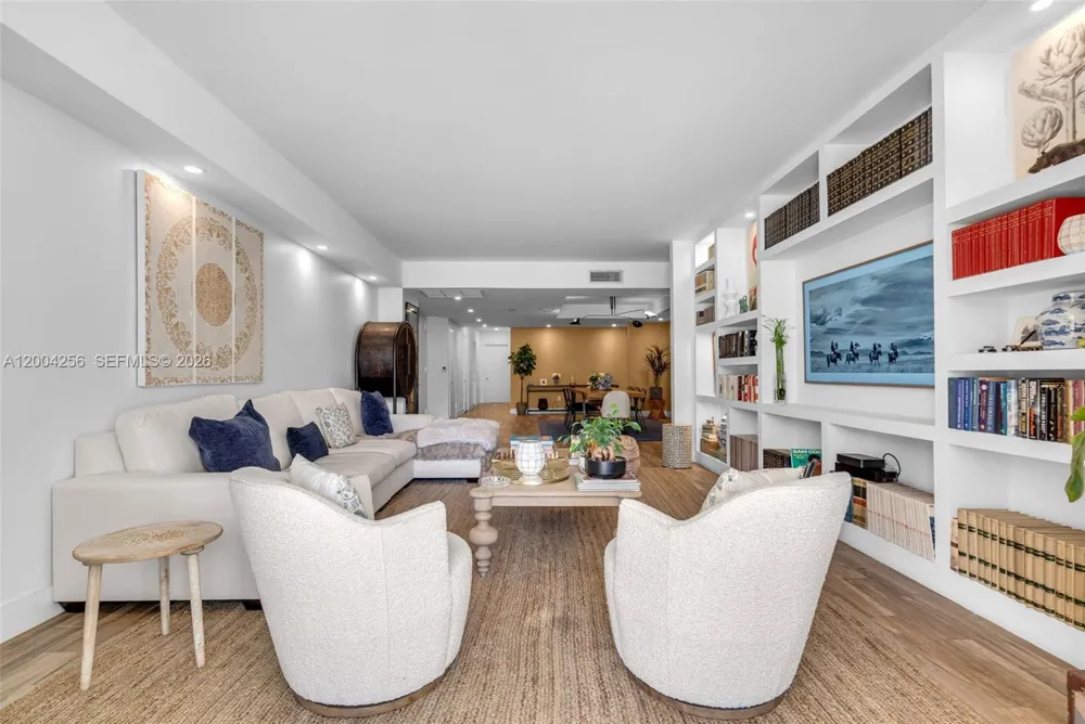 791 Crandon Blvd #302 Key Biscayne, FL 33149