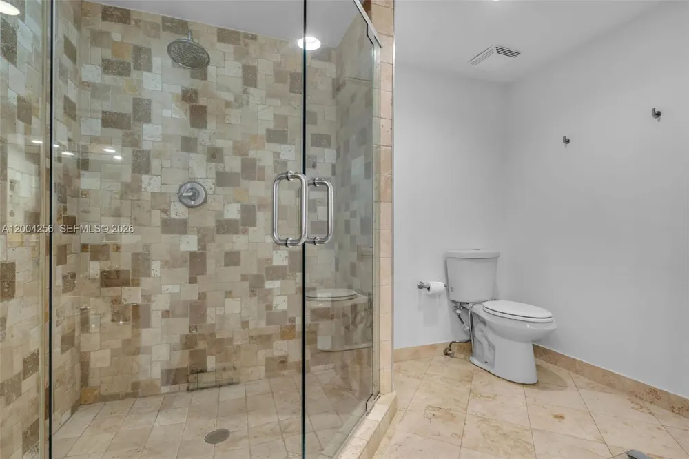 791 Crandon Blvd #302 Key Biscayne, FL 33149