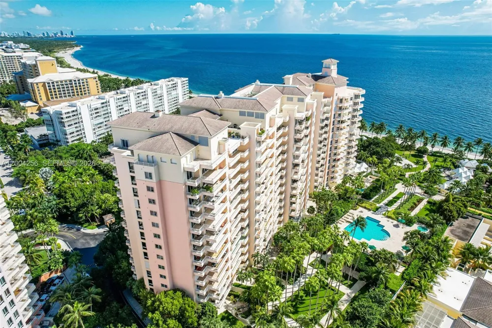 791 Crandon Blvd #302 Key Biscayne, FL 33149