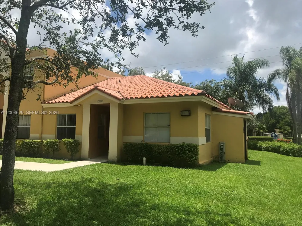 3825 NW 90th Ave #3825 Sunrise, FL 33351