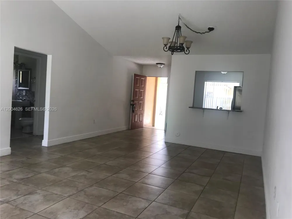 3825 NW 90th Ave #3825 Sunrise, FL 33351