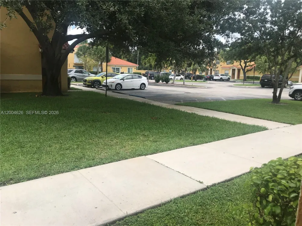 3825 NW 90th Ave #3825 Sunrise, FL 33351