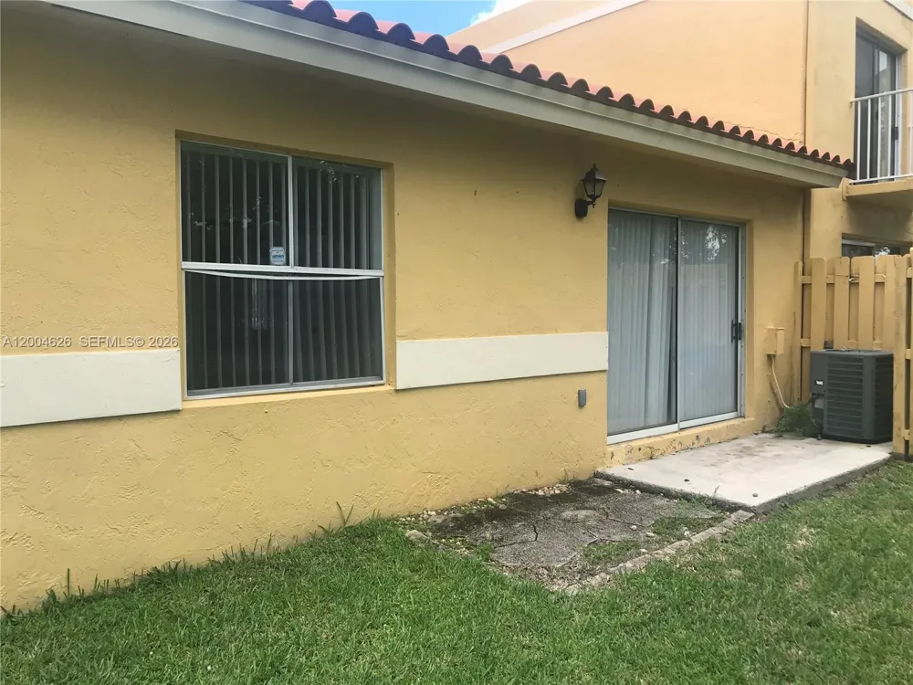 3825 NW 90th Ave #3825 Sunrise, FL 33351