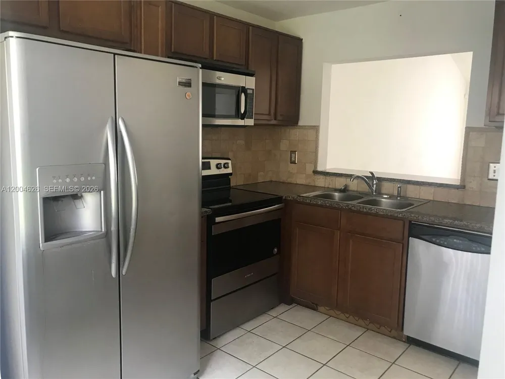 3825 NW 90th Ave #3825 Sunrise, FL 33351