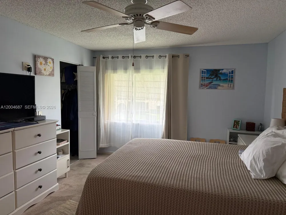 208 Pine Hov Cir #A-2 Green Acres, FL 33463