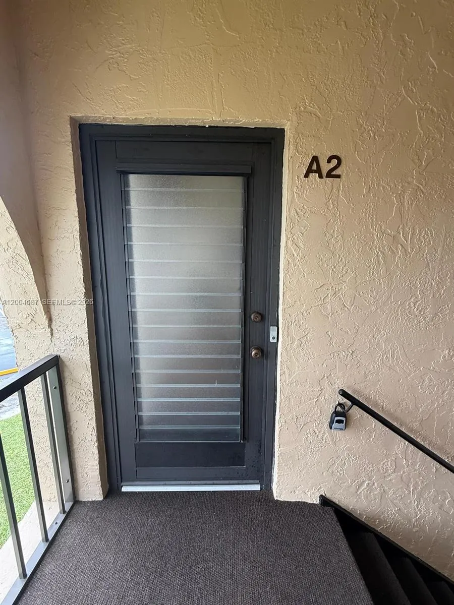 208 Pine Hov Cir #A-2 Green Acres, FL 33463