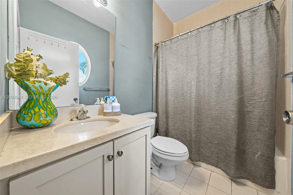 4948 Tradewinds Ter #504 Dania Beach, FL 33312