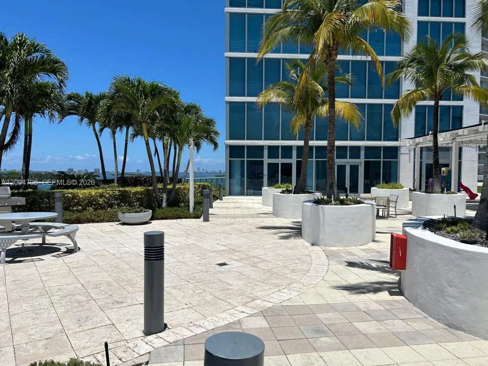 601 NE 36th St #801 Miami, FL 33137
