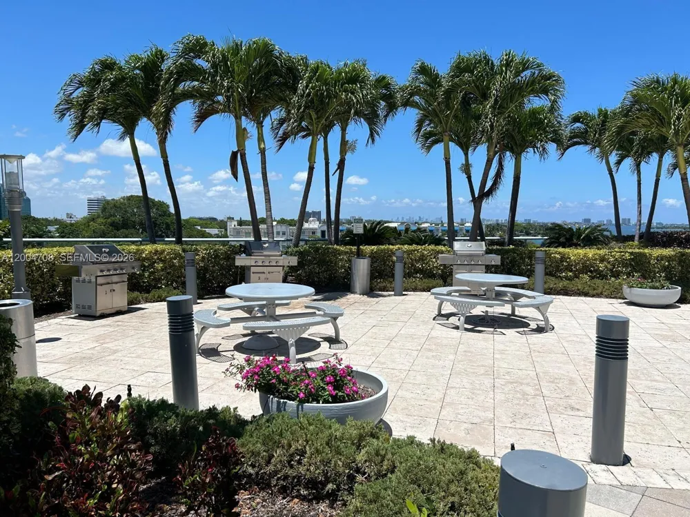 601 NE 36th St #801 Miami, FL 33137