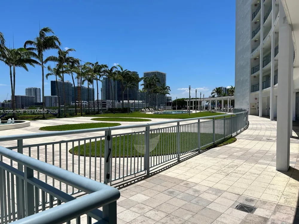 601 NE 36th St #801 Miami, FL 33137