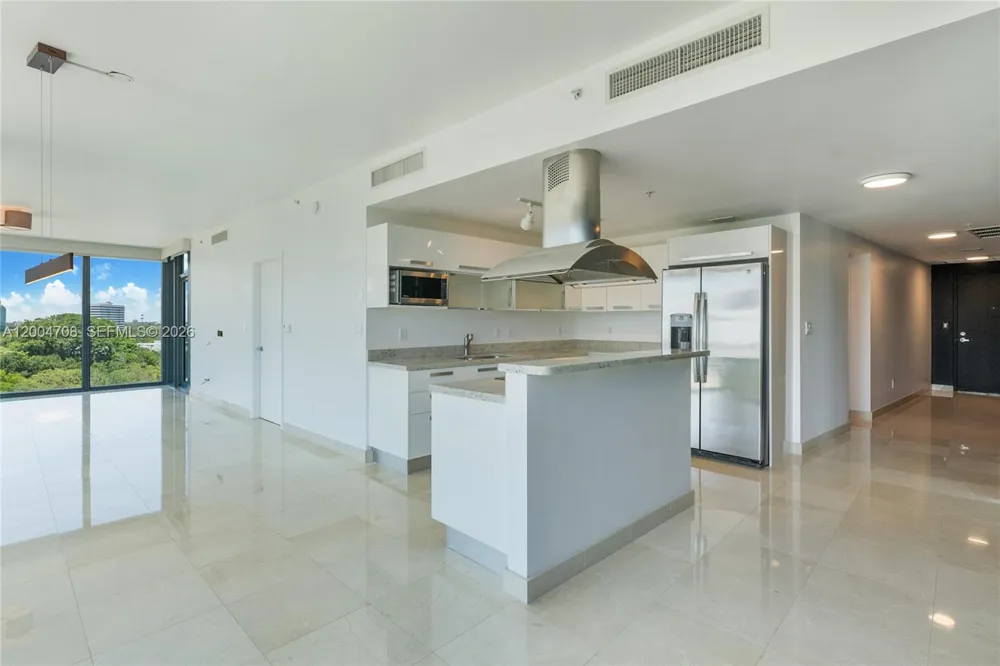 601 NE 36th St #801 Miami, FL 33137