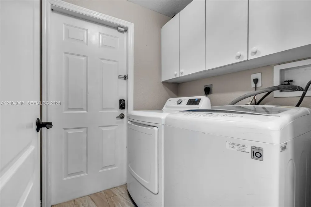 16230 NW 84th Ct Miami Lakes, FL 33016