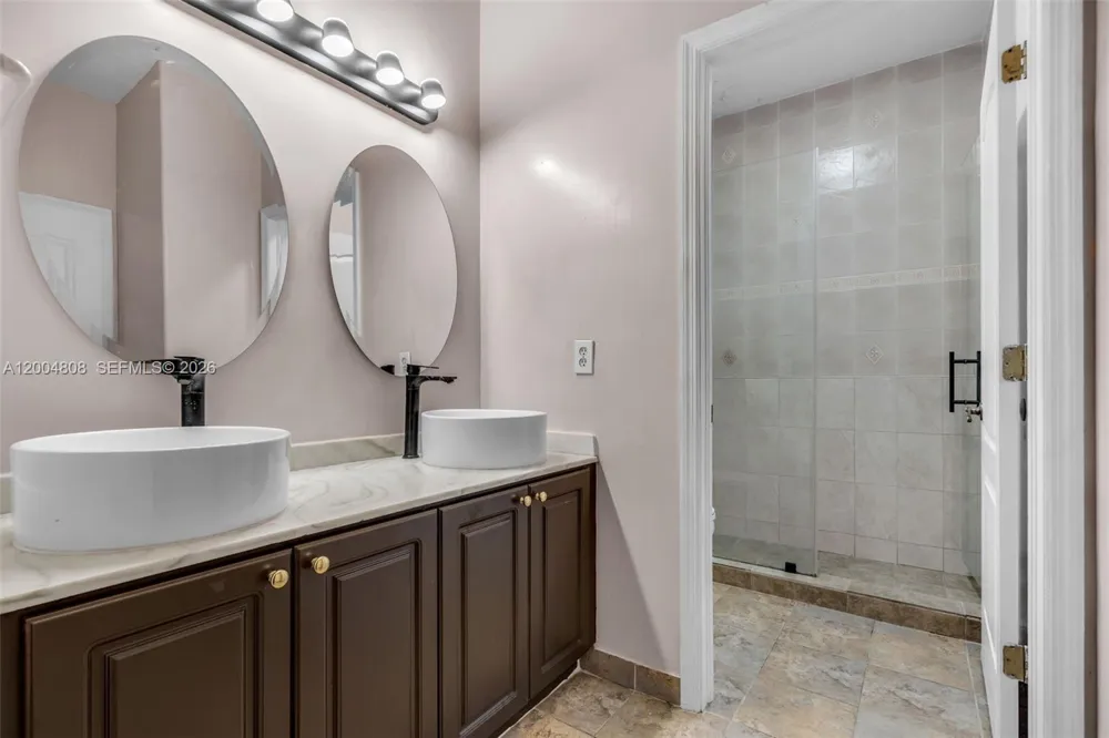 16230 NW 84th Ct Miami Lakes, FL 33016
