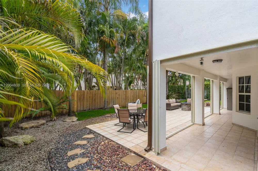 16230 NW 84th Ct Miami Lakes, FL 33016