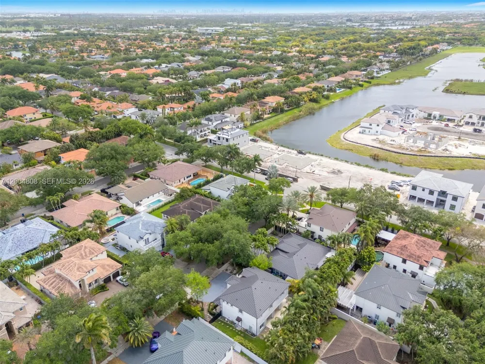 16230 NW 84th Ct Miami Lakes, FL 33016