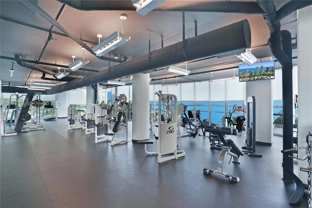 2101 Brickell Ave #1812 Miami, FL 33129