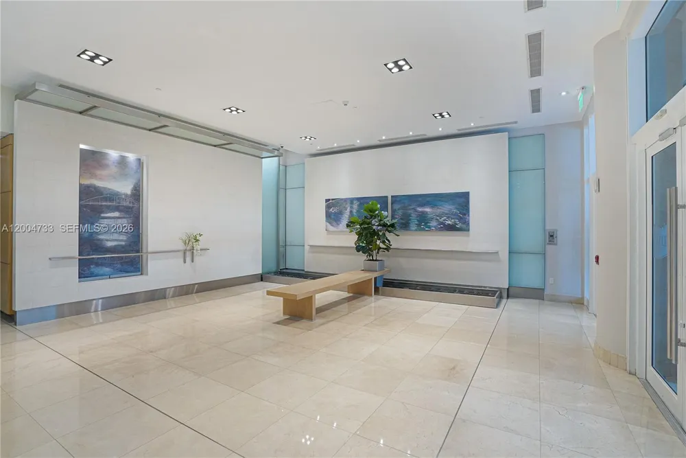 2101 Brickell Ave #1812 Miami, FL 33129