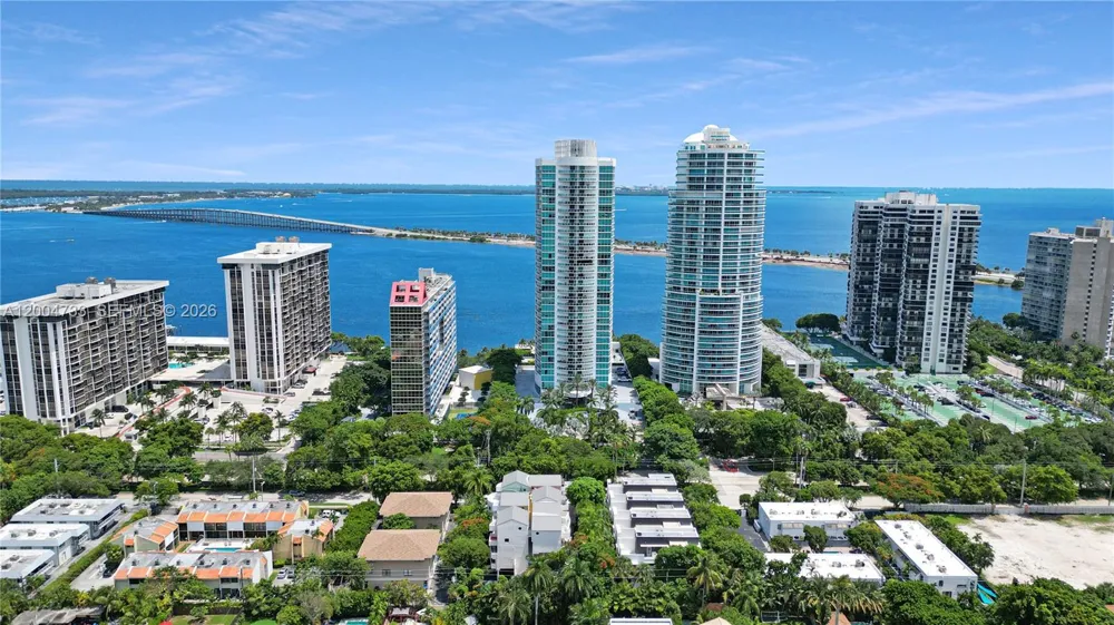 2101 Brickell Ave #1812 Miami, FL 33129