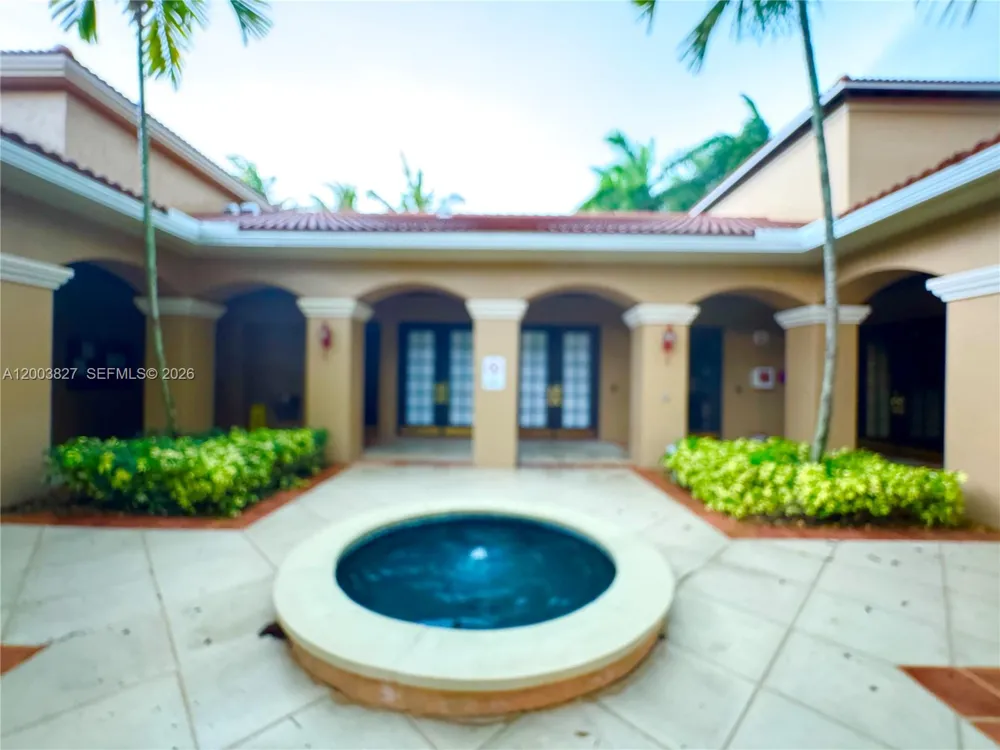 8060 Nob Hill Rd #203 Tamarac, FL 33321