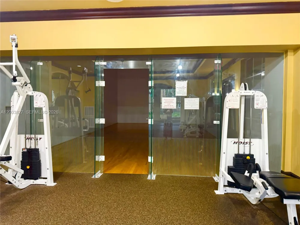 8060 Nob Hill Rd #203 Tamarac, FL 33321