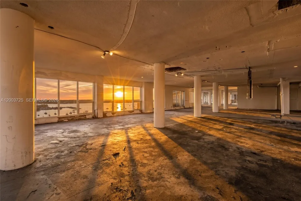 7904 West Dr #PENTHOUSE North Bay Village, FL 33141