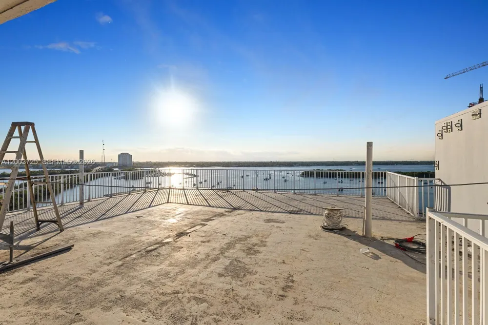 7904 West Dr #PENTHOUSE North Bay Village, FL 33141
