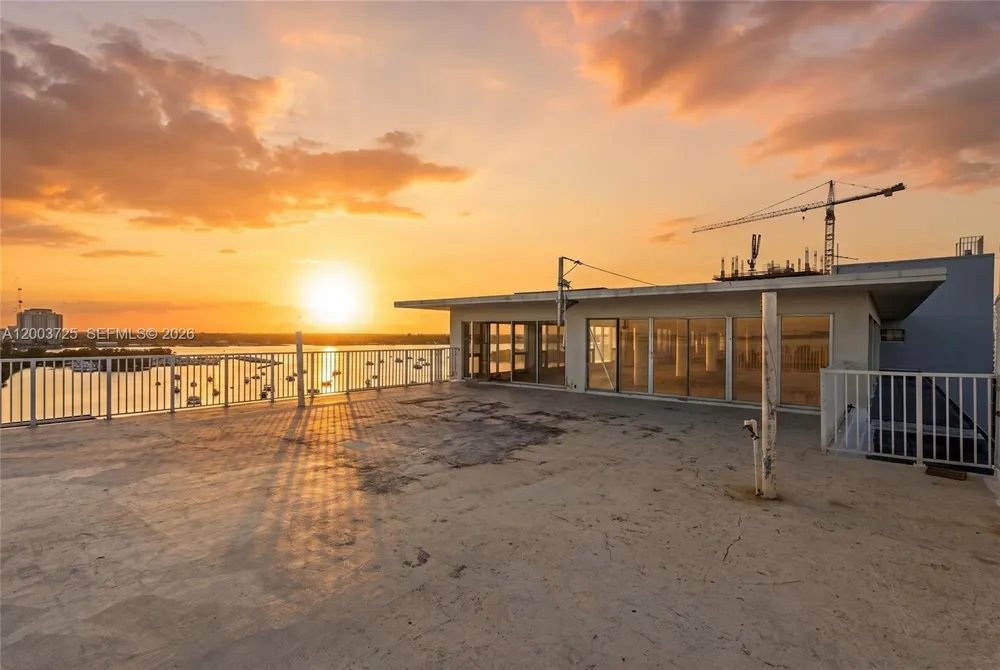7904 West Dr #PENTHOUSE North Bay Village, FL 33141