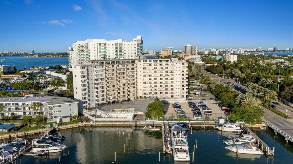 7904 West Dr #PENTHOUSE North Bay Village, FL 33141