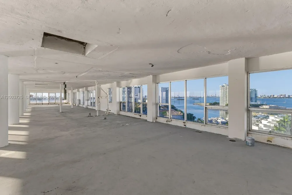 7904 West Dr #PENTHOUSE North Bay Village, FL 33141