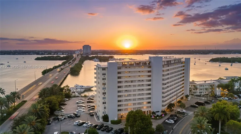 7904 West Dr #PENTHOUSE North Bay Village, FL 33141