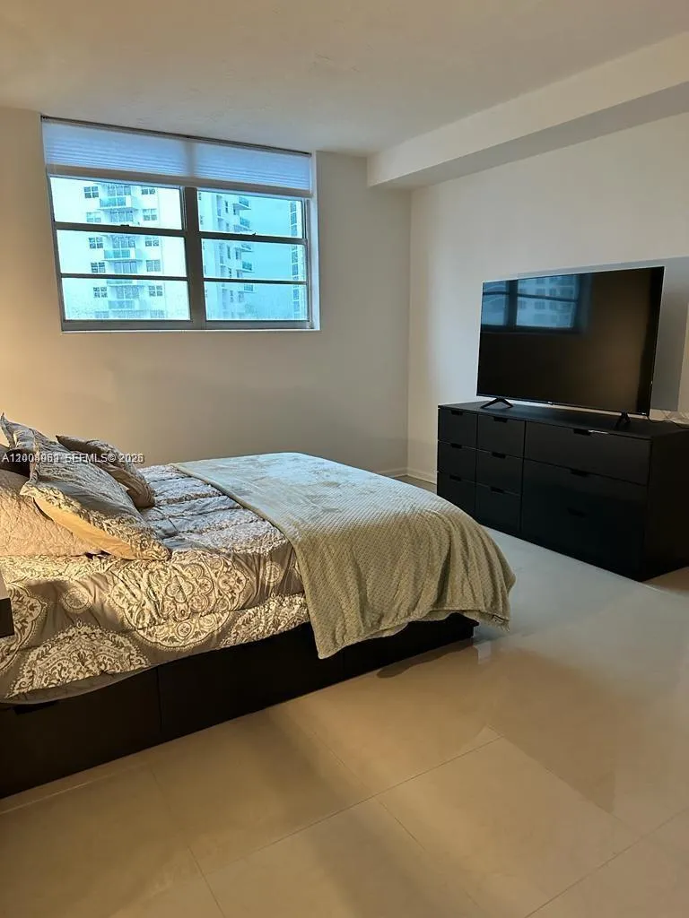 3000 S Ocean Dr #414 Hollywood, FL 33019