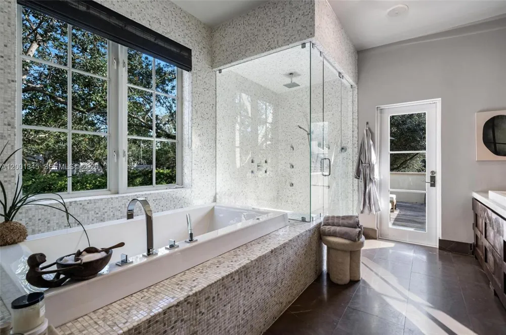 9741 W Suburban Dr Pinecrest, FL 33156