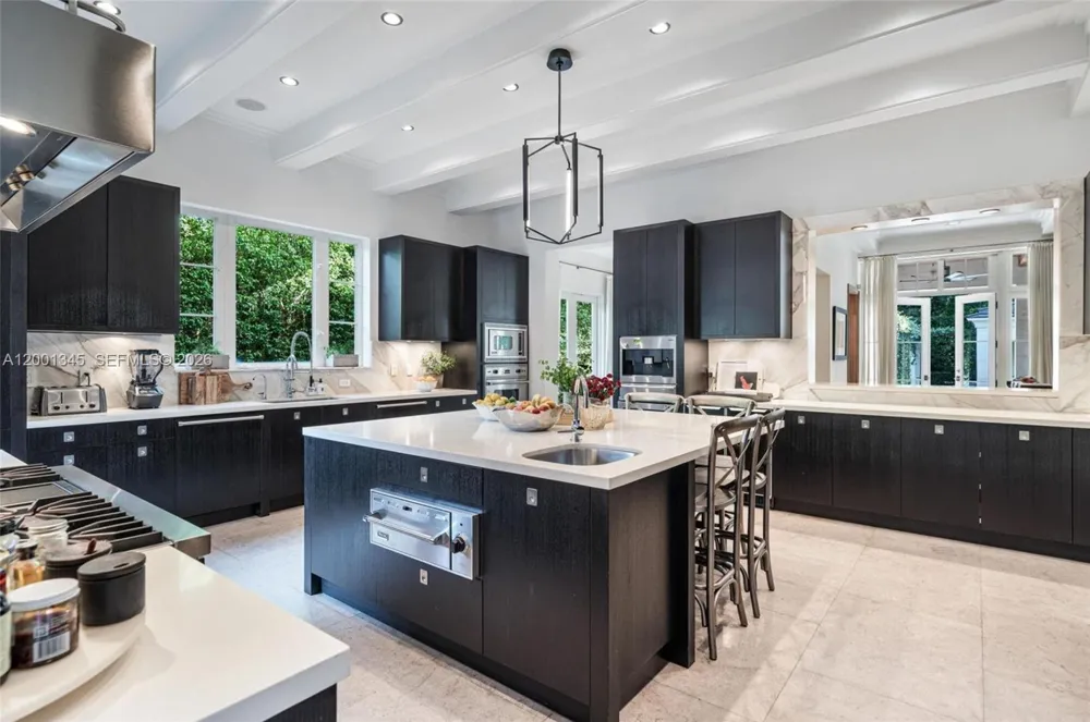 9741 W Suburban Dr Pinecrest, FL 33156