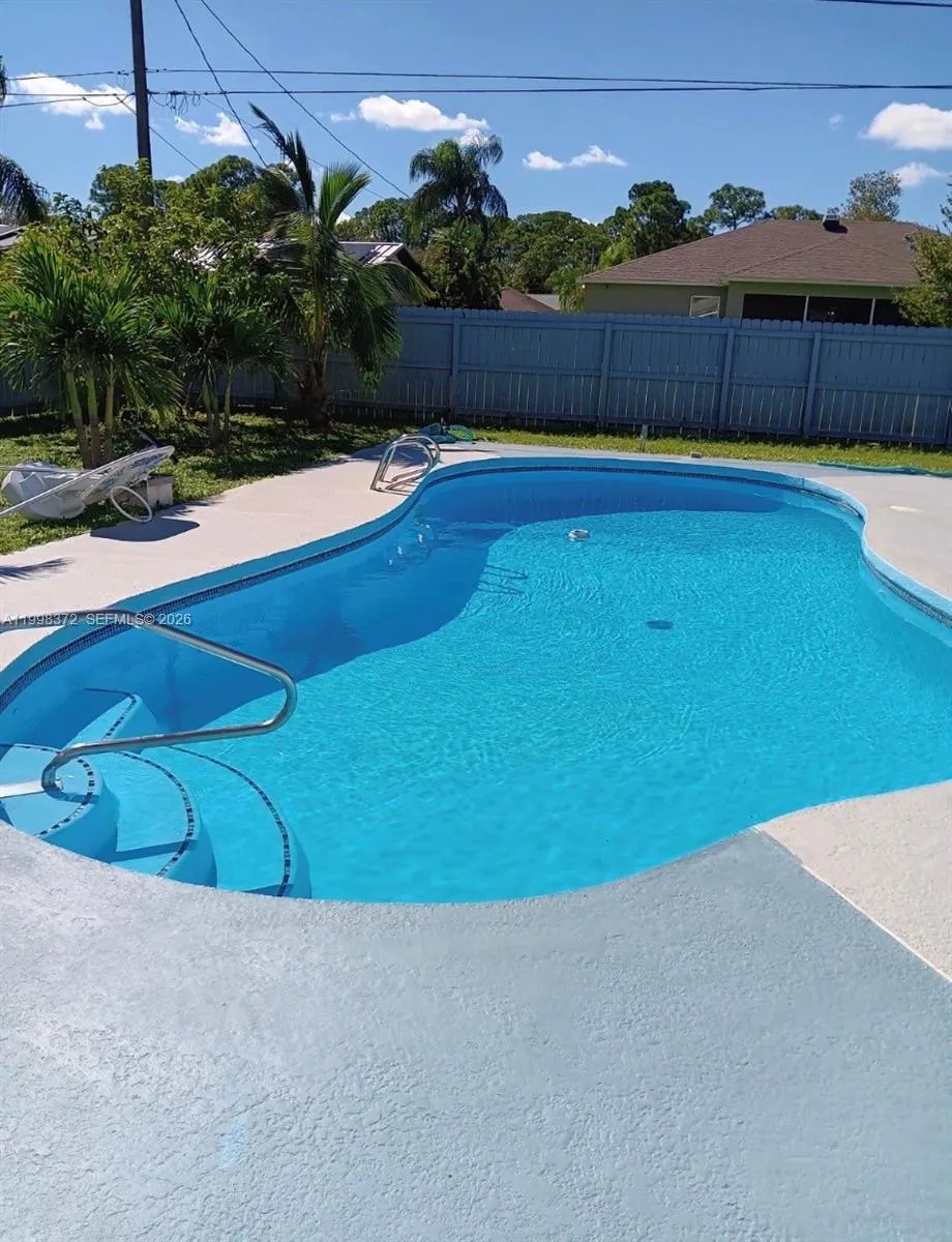 146 BONFIRE Palm Bay, FL 32907