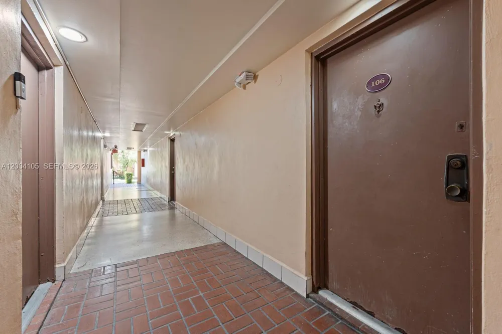 9440 W Flagler St #106 Miami, FL 33174