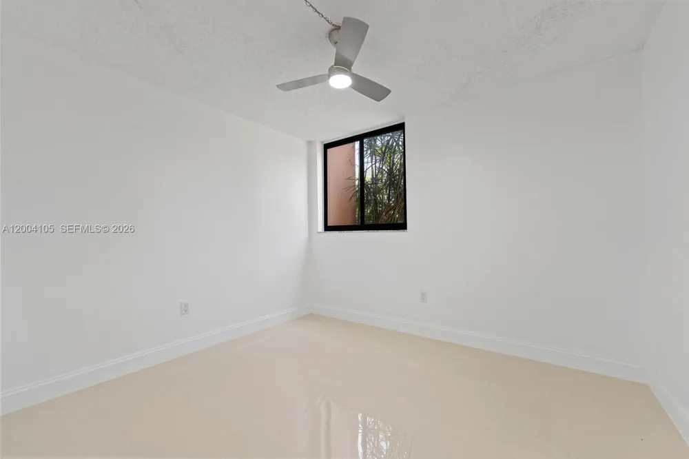 9440 W Flagler St #106 Miami, FL 33174