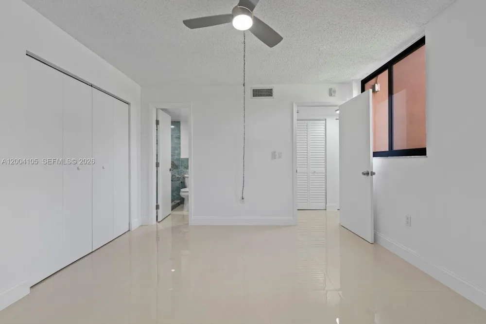 9440 W Flagler St #106 Miami, FL 33174
