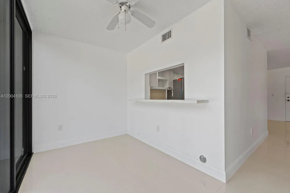 9440 W Flagler St #106 Miami, FL 33174